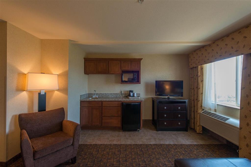 Astoria Bayfront Hotel Room photo