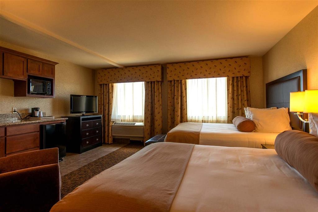 Astoria Bayfront Hotel Room photo